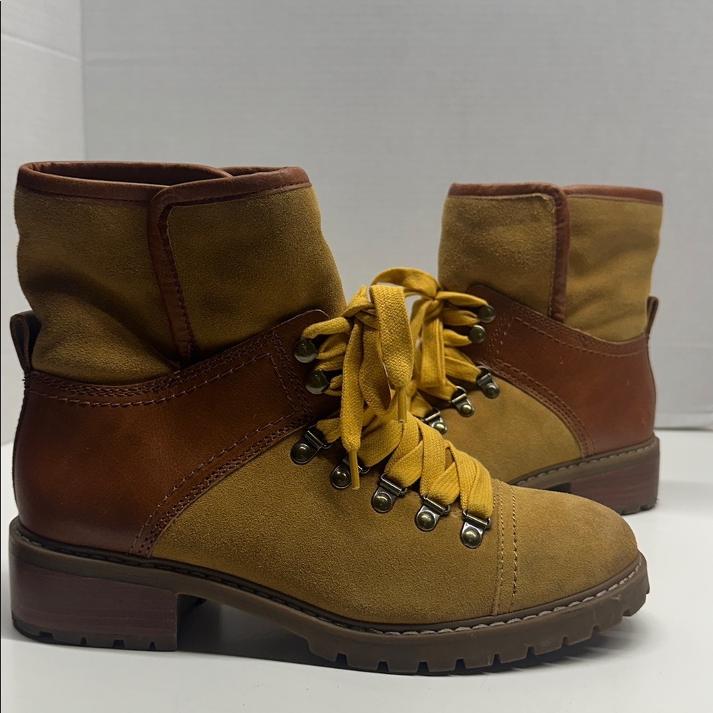 Frye and Co Anise Hiking Boots Lace Up Sherpa Lined Suede Leather Brown Size 9.5
